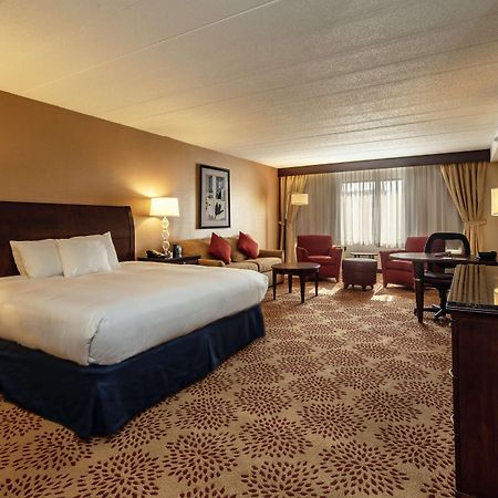 Doubletree By Hilton Pittsburgh Monroeville Convention Center Exterior foto