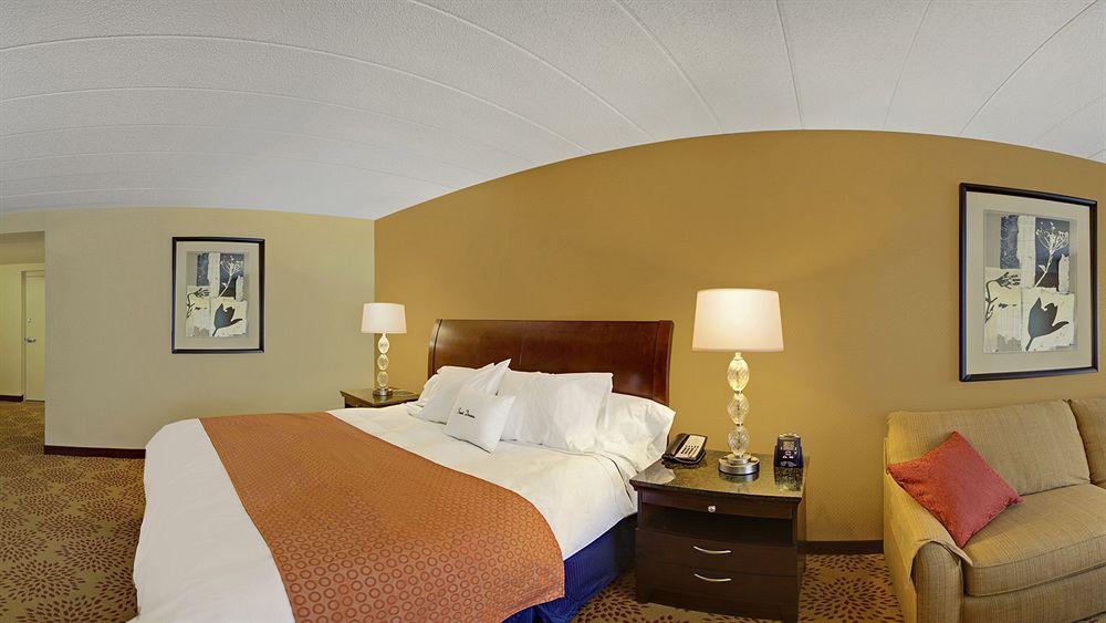 Doubletree By Hilton Pittsburgh Monroeville Convention Center Exterior foto