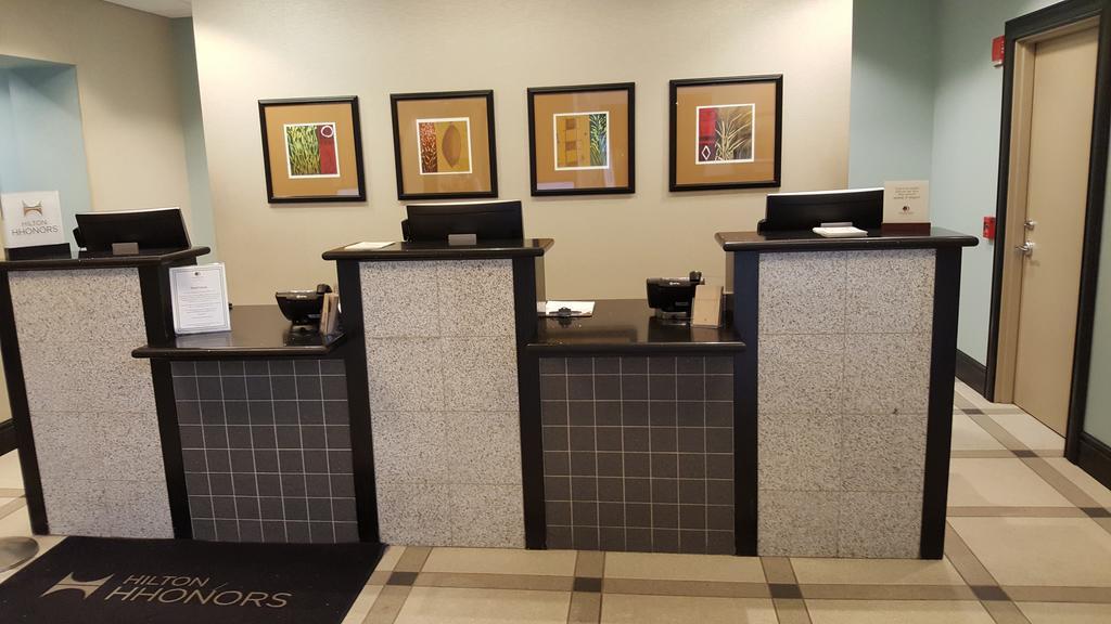 Doubletree By Hilton Pittsburgh Monroeville Convention Center Exterior foto